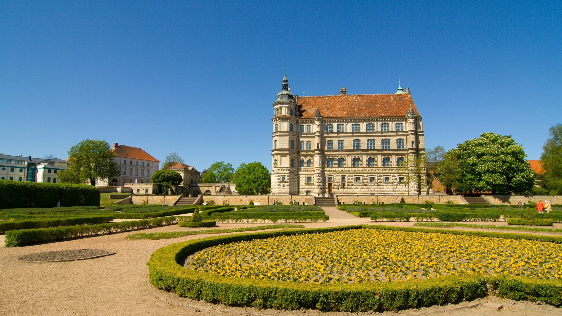 Download Man Made Güstrow Palace HD Wallpaper