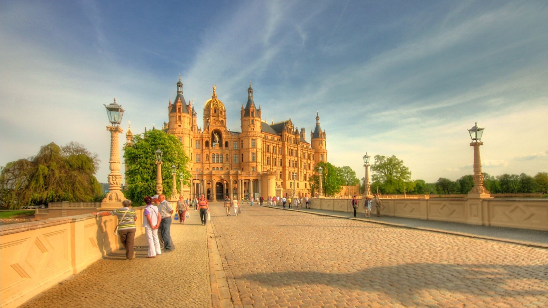 Download Man Made Schwerin Palace HD Wallpaper