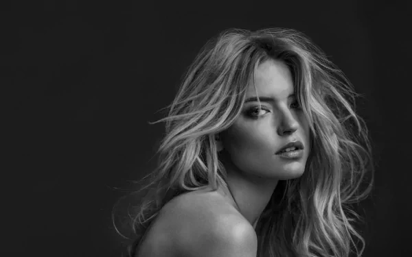 American model Celebrity Martha Hunt HD Desktop Wallpaper | Background Image