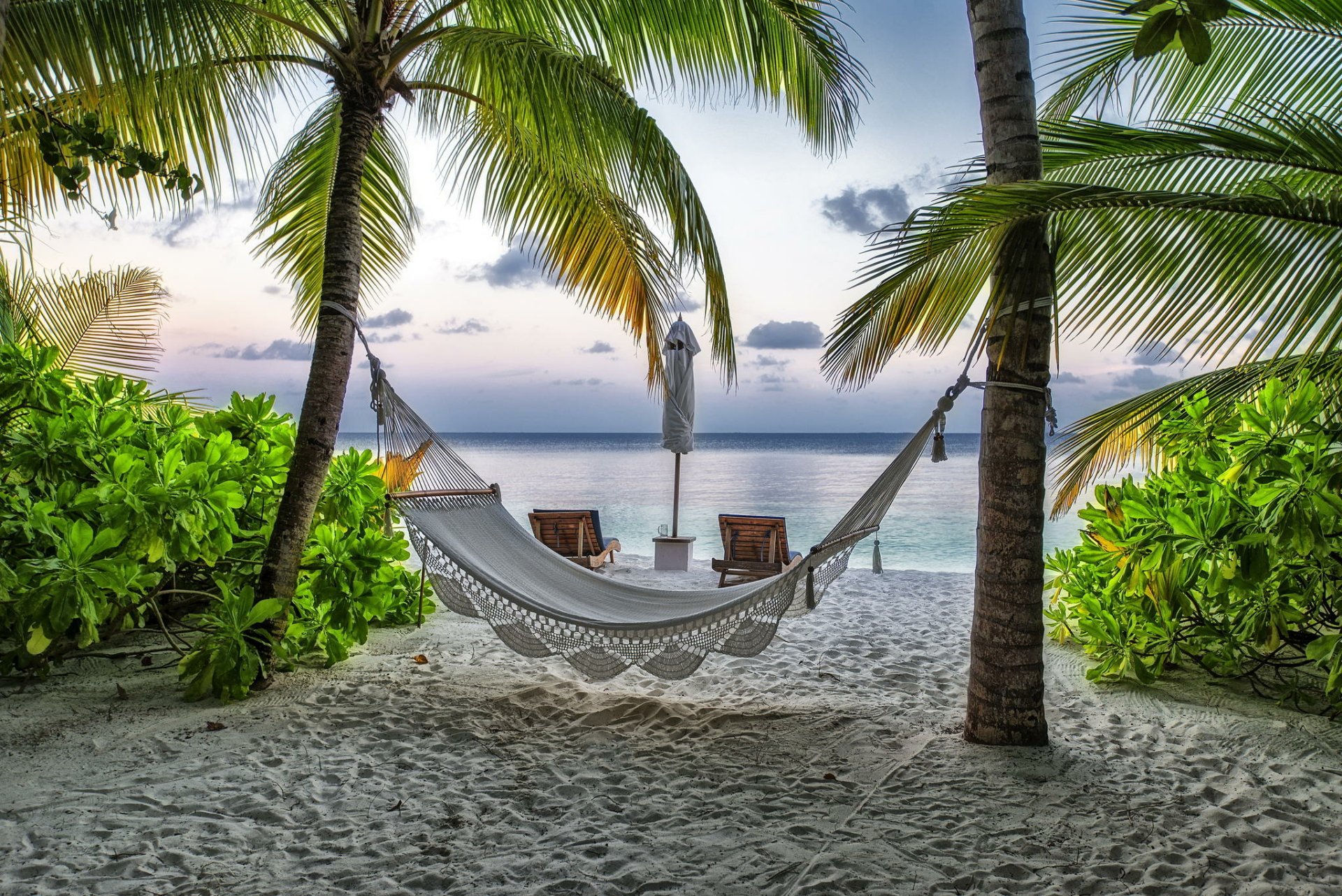 Download Tropical Holiday Maldives Seaside Beach Man Made Hammock HD