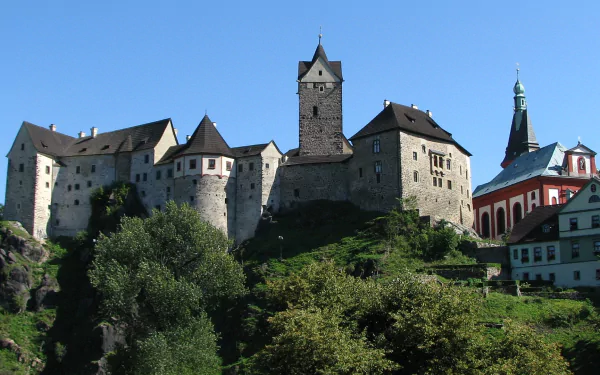 man made loket castle HD Desktop Wallpaper | Background Image