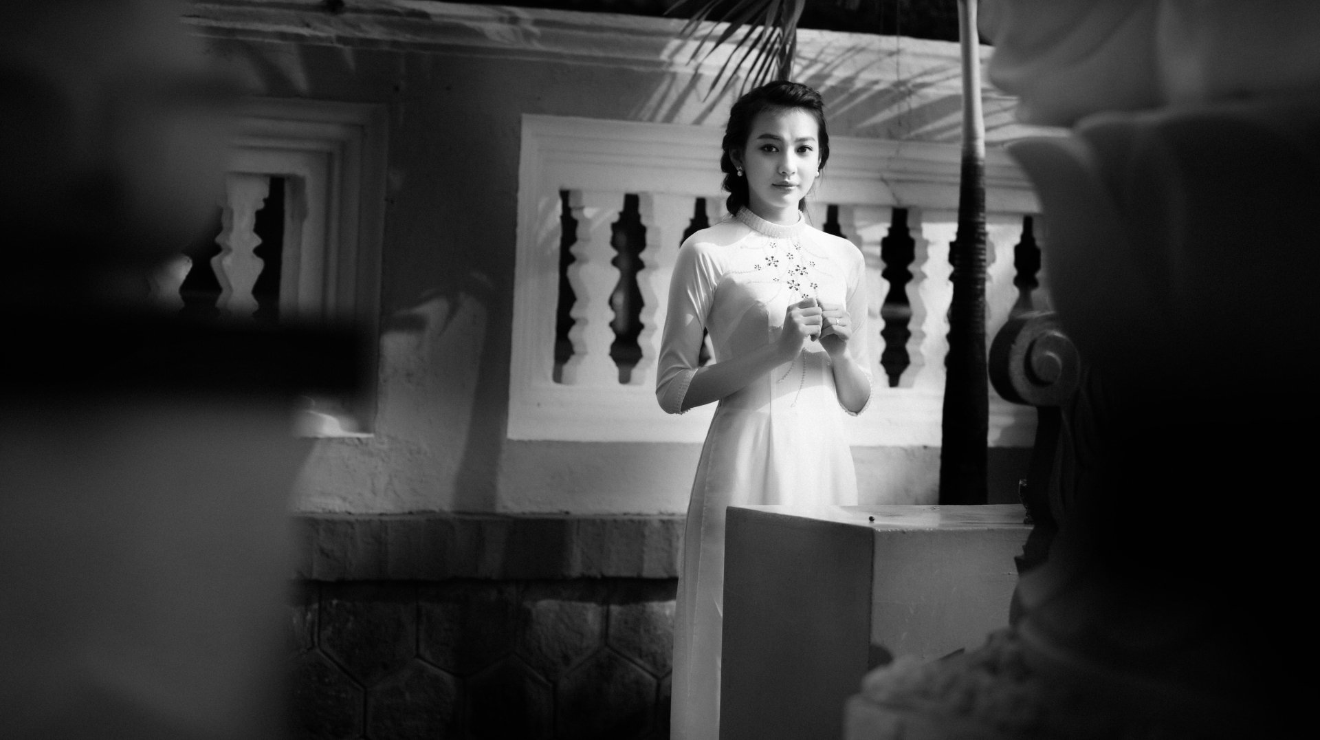 Download Vietnamese Room Monochrome Black & White Vintage Woman Asian 4k Ultra HD Wallpaper by Kei Lâm