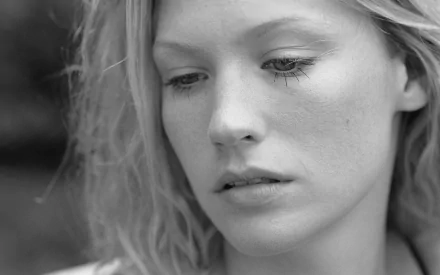 Celebrity January Jones HD Desktop Wallpaper | Background Image