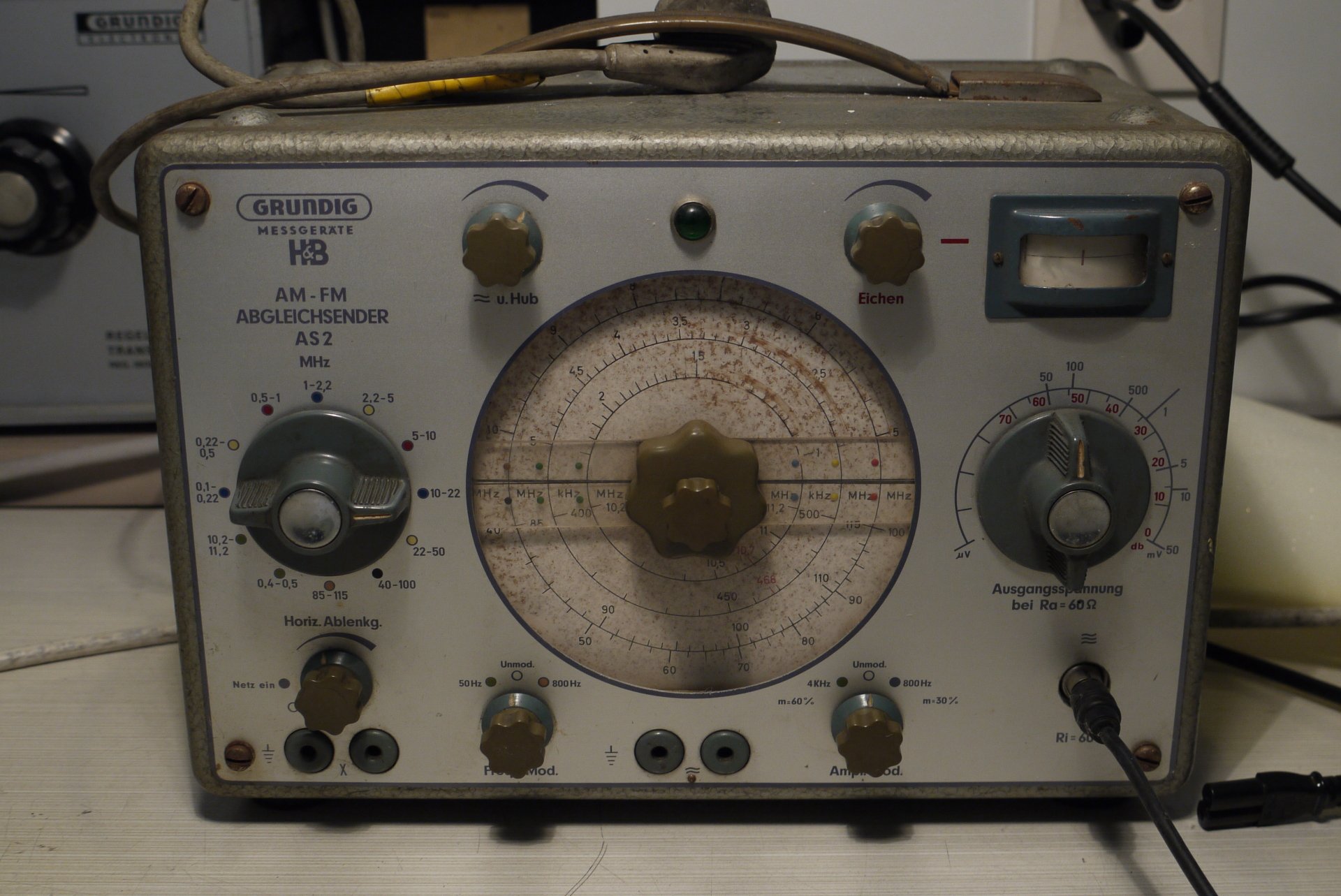 Download Technology Radio 4k Ultra HD Wallpaper