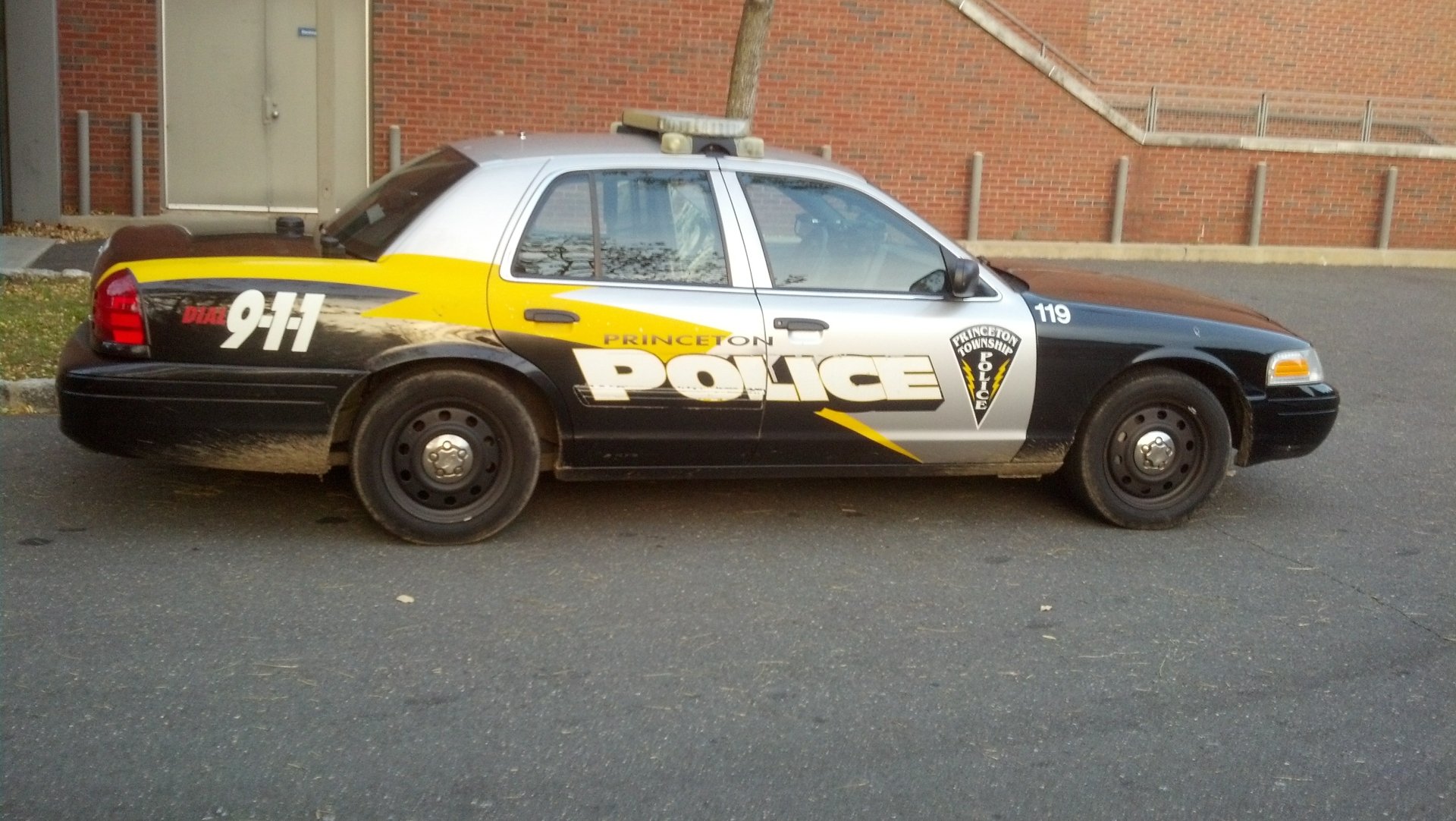 Download Vehicle Police HD Wallpaper