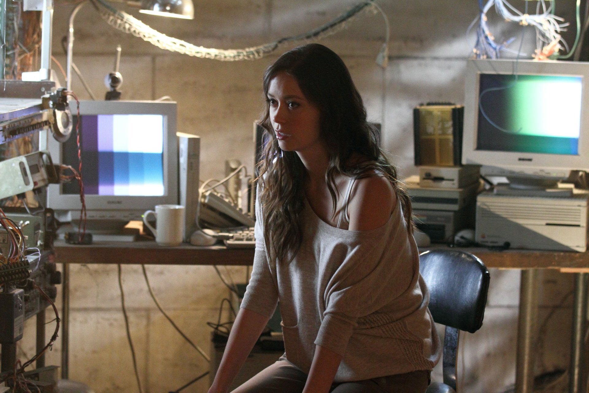 Download Summer Glau TV Show The Cape HD Wallpaper