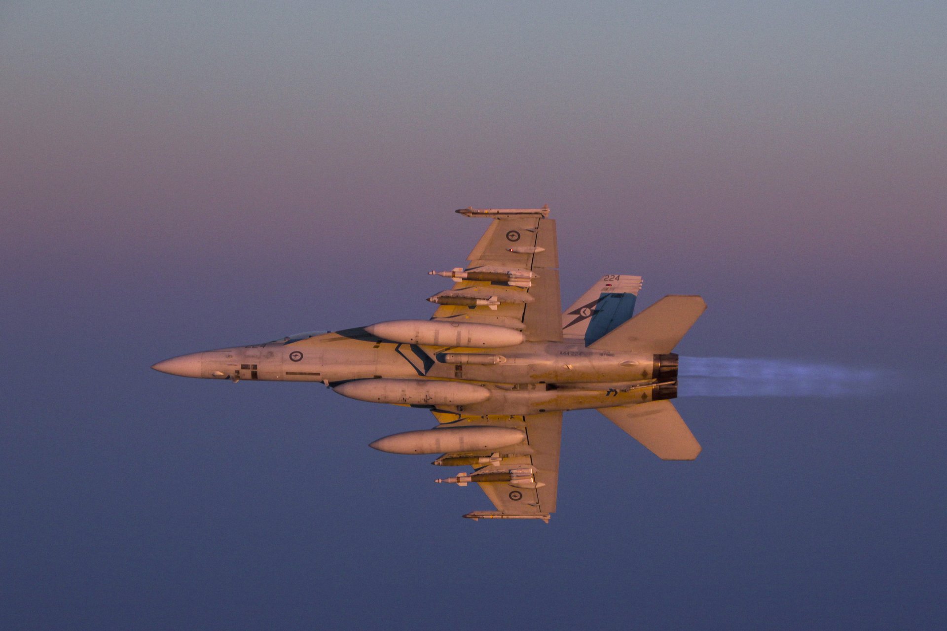 Download Military Boeing F/A-18E/F Super Hornet HD Wallpaper