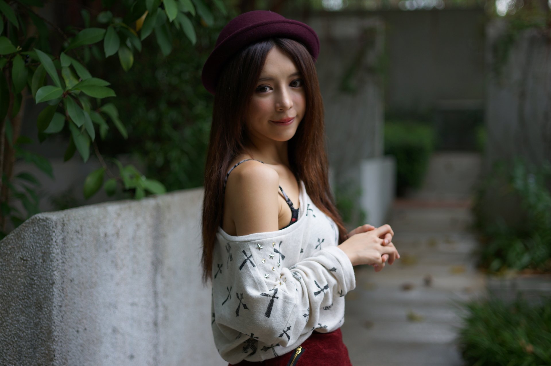 Download Hong Kong Park Hat Smile Model Julie Chang Woman Zhang Qi Jun ...