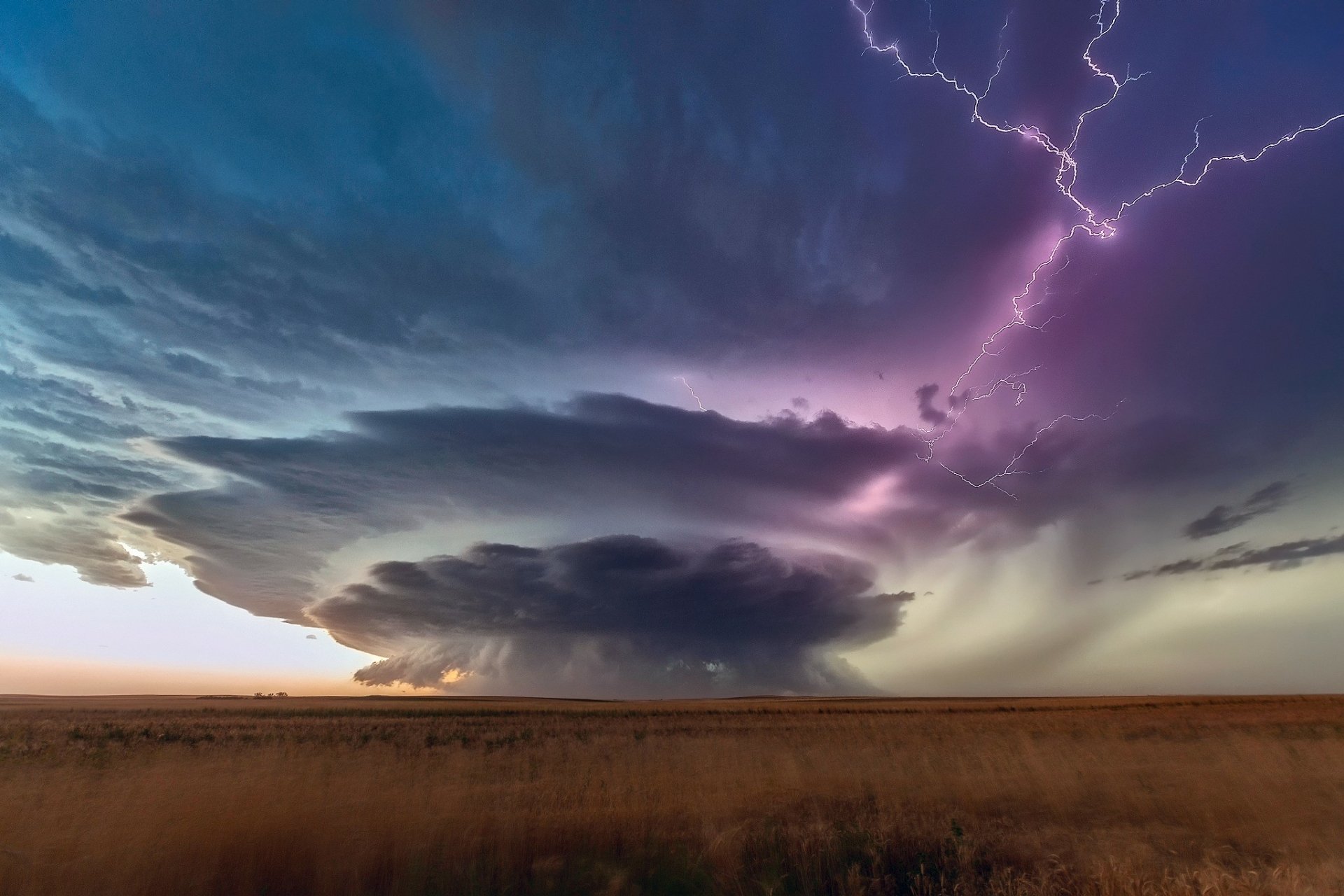 Stunning Lightning Storm Landscape Hd Wallpaper 