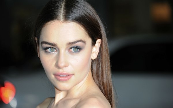 Celebrity Emilia Clarke Actress English Brunette Green Eyes HD Wallpaper | Background Image