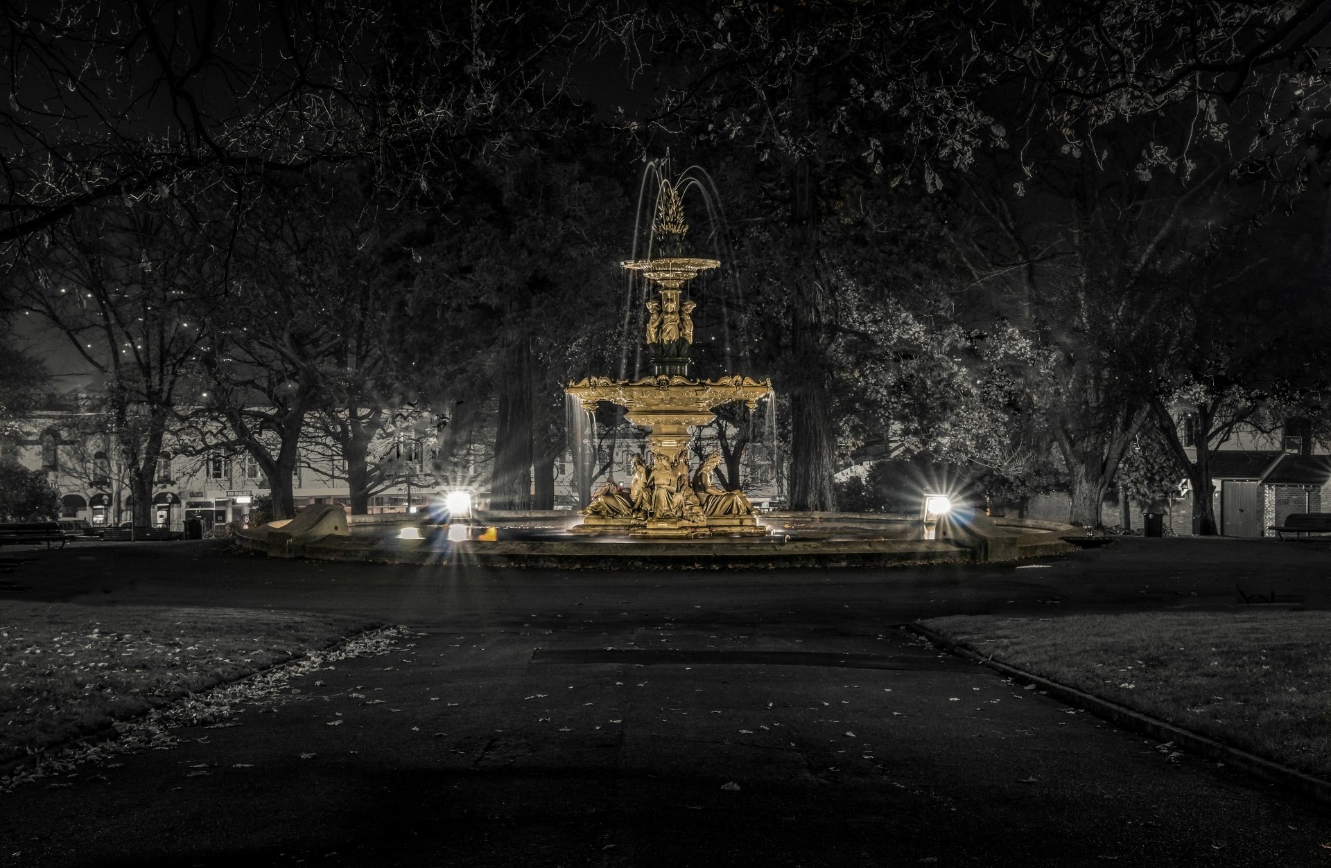 Download Man Made Fountain 4k Ultra HD Wallpaper