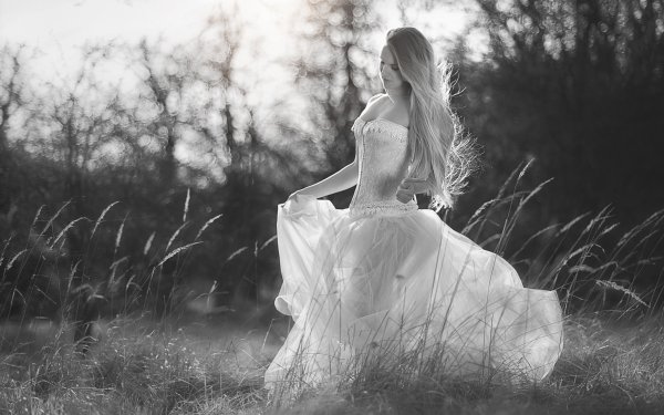 Women Bride Bokeh Wedding Dress Outdoor Black & White Blonde HD Wallpaper | Background Image