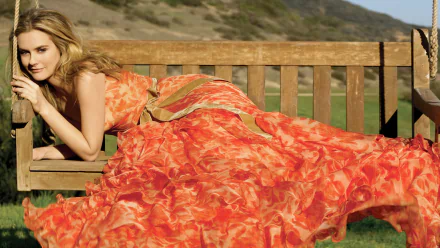 Celebrity Alicia Silverstone HD Desktop Wallpaper | Background Image