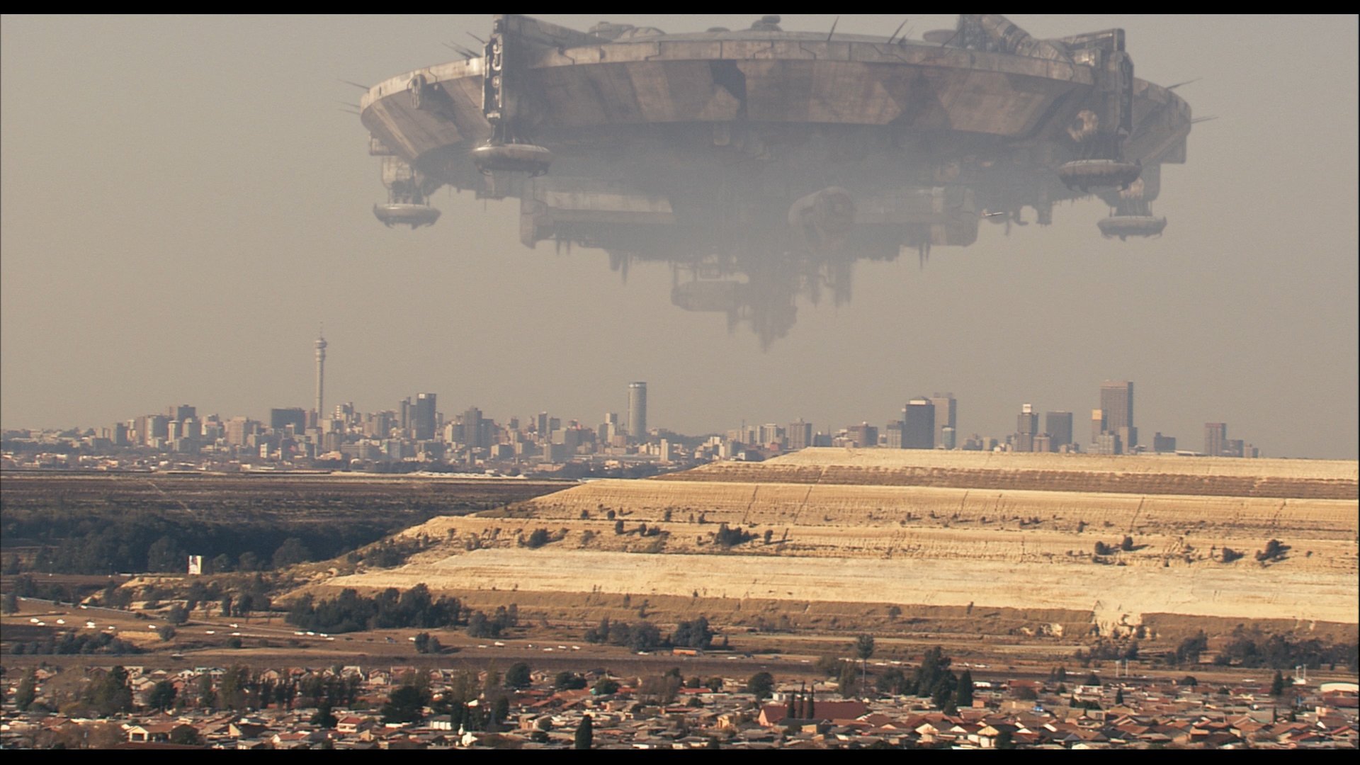 Download Movie District 9 HD Wallpaper