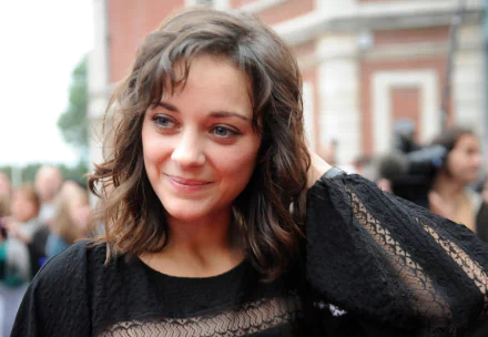 Celebrity Marion Cotillard HD Desktop Wallpaper | Background Image
