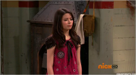 Celebrity Miranda Cosgrove iCarly (2007) HD Desktop Wallpaper | Background Image
