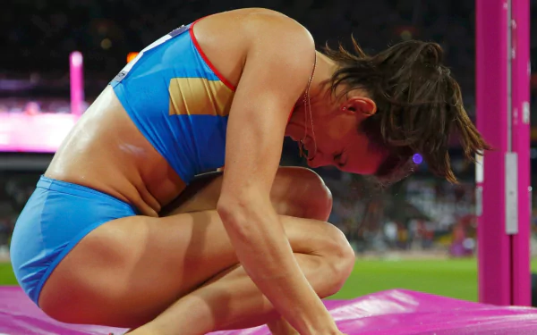 Yelena Isinbayeva Sports HD Desktop Wallpaper | Background Image