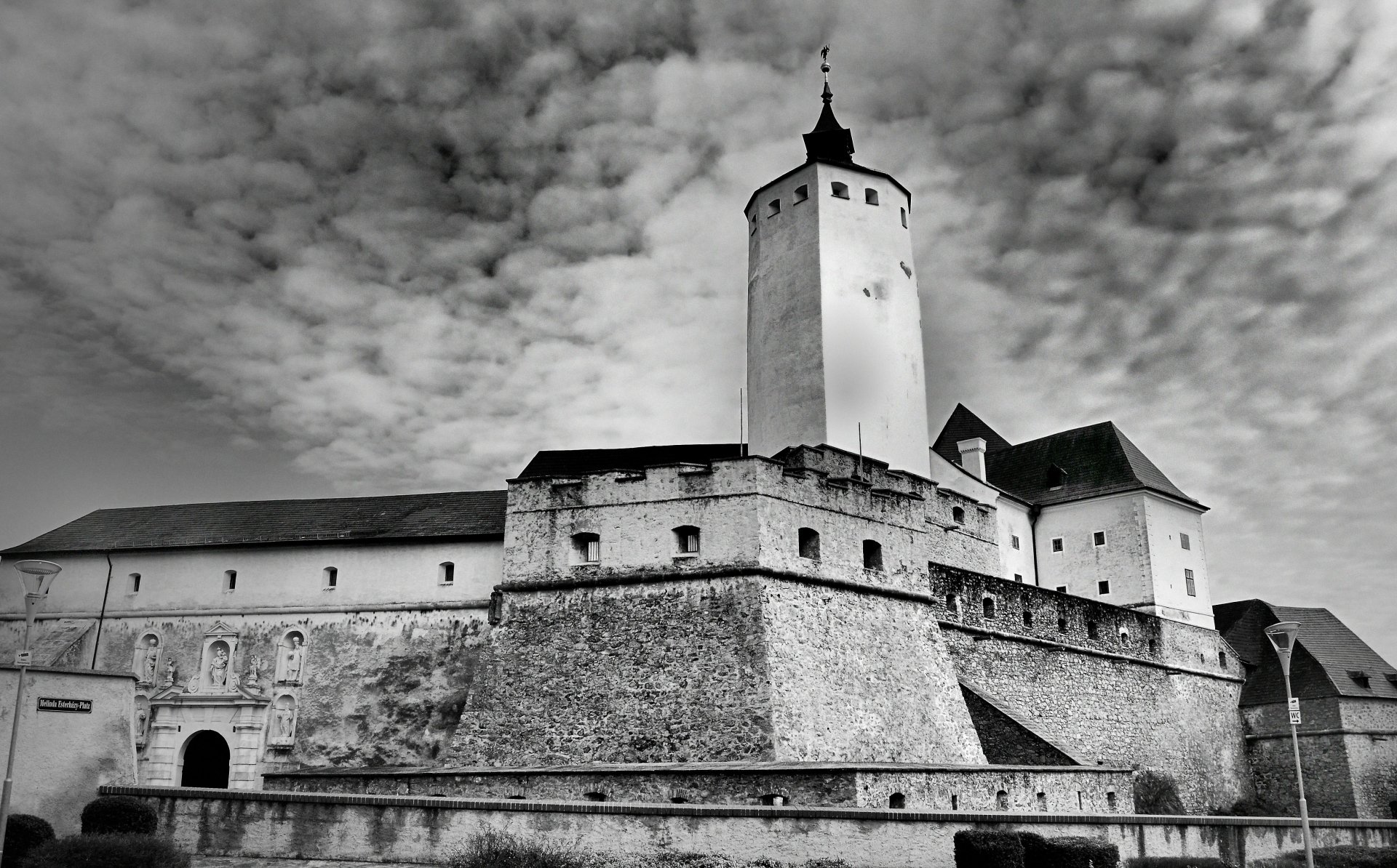 Download Man Made Forchtenstein Castle 4k Ultra HD Wallpaper