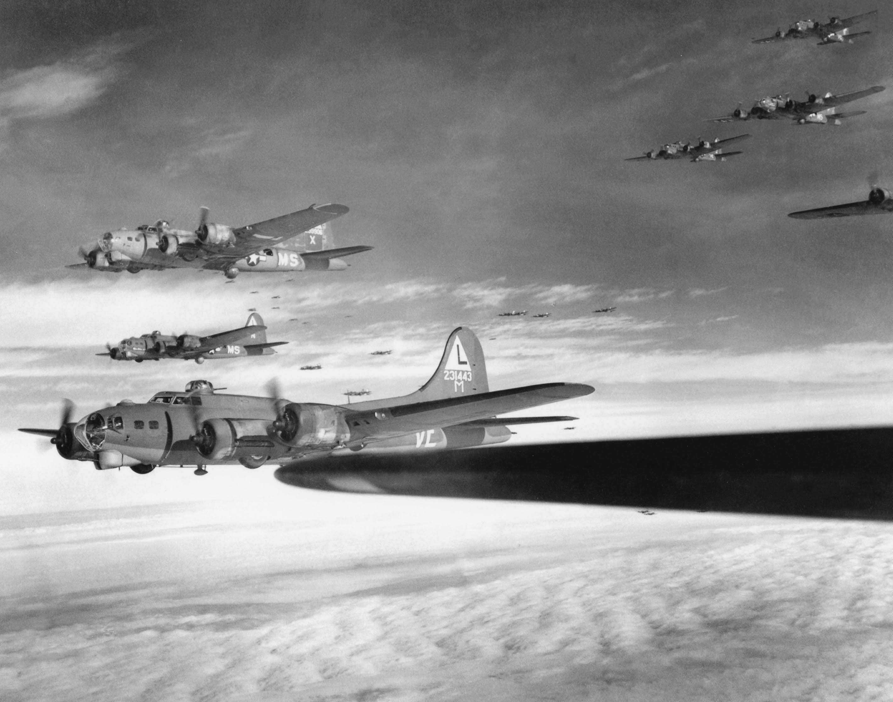 B-17 Formation HD Wallpaper | Background Image | 2838x2232