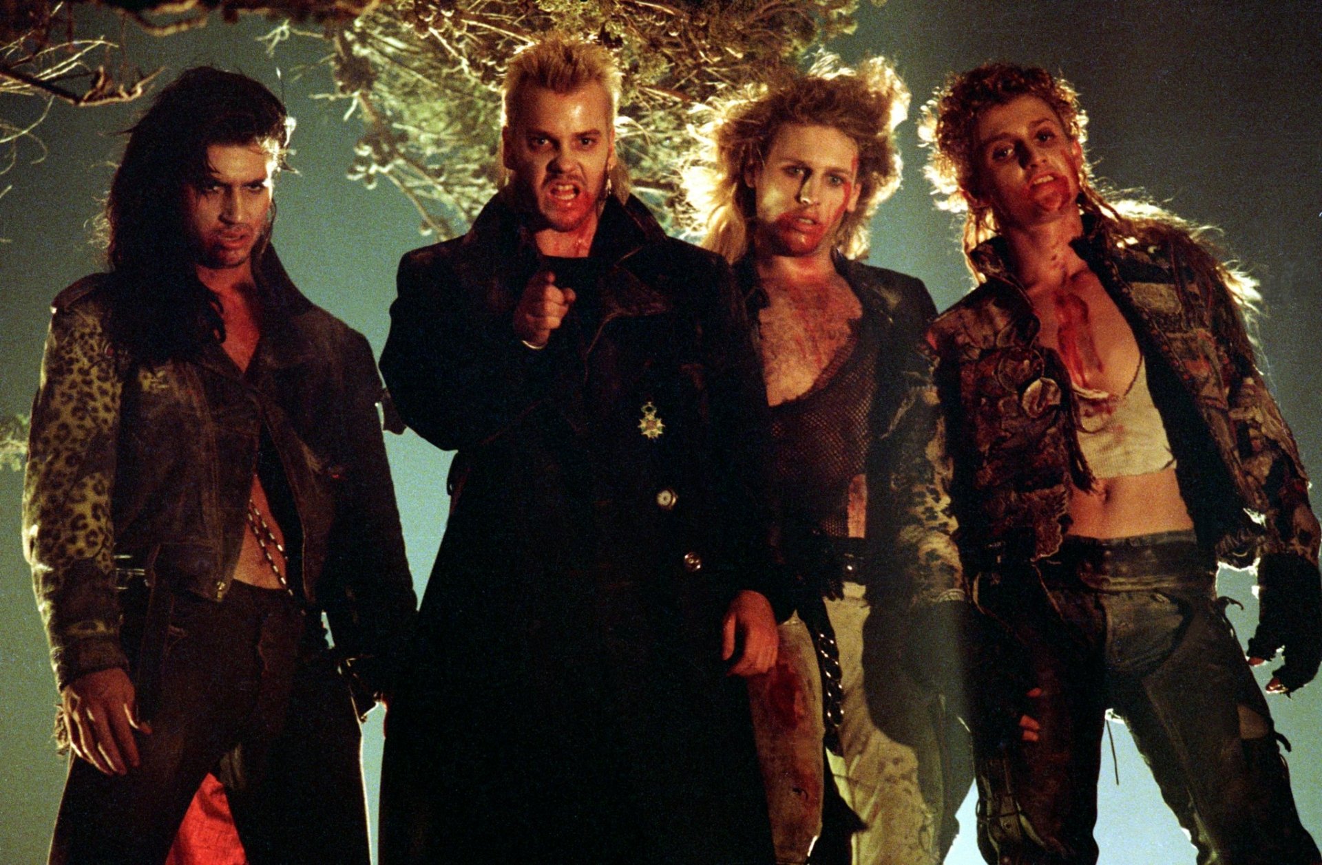 The Lost Boys HD Wallpaper Iconic Vampire Movie Scene 2048x1341 