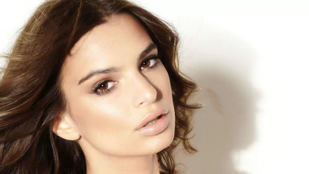 Celebrity Emily Ratajkowski HD Desktop Wallpaper | Background Image