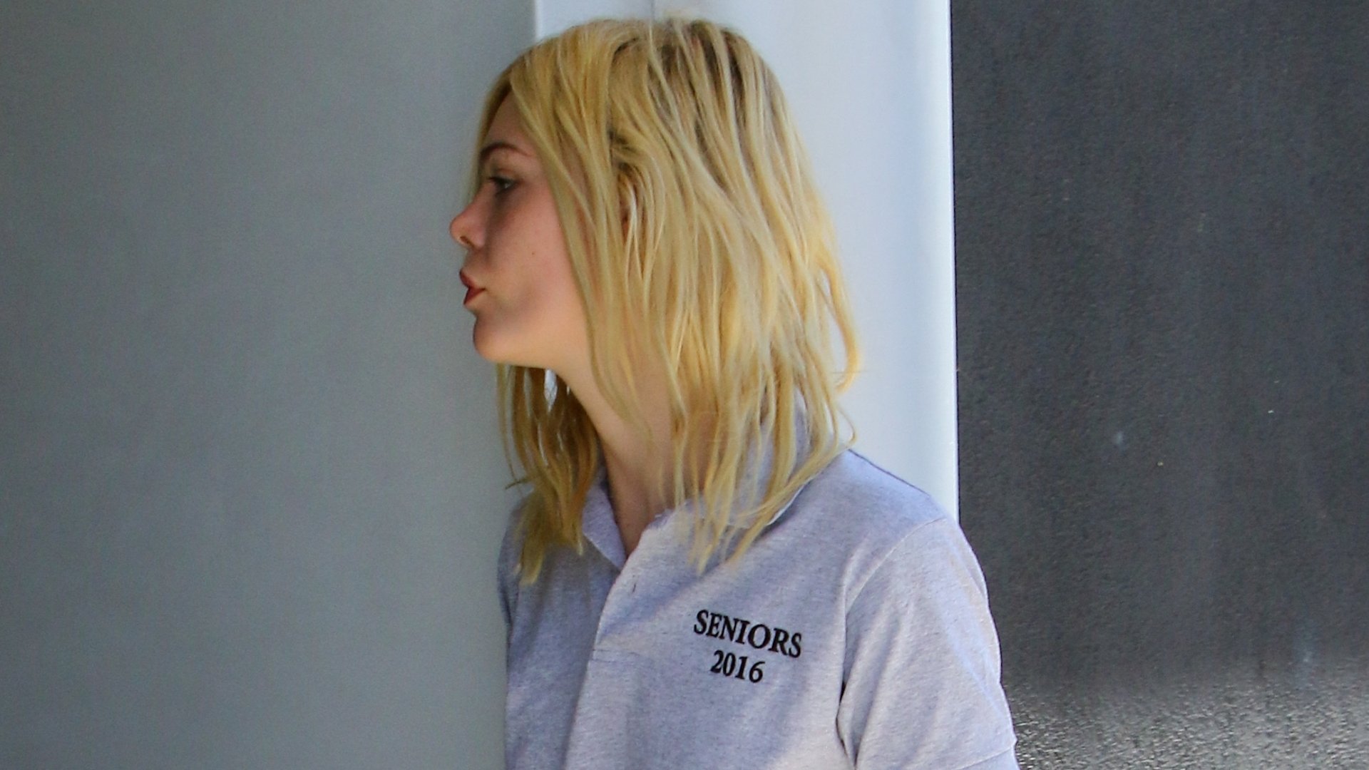 Download Celebrity Elle Fanning HD Wallpaper