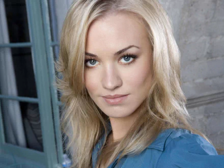 Celebrity Yvonne Strahovski HD Desktop Wallpaper | Background Image