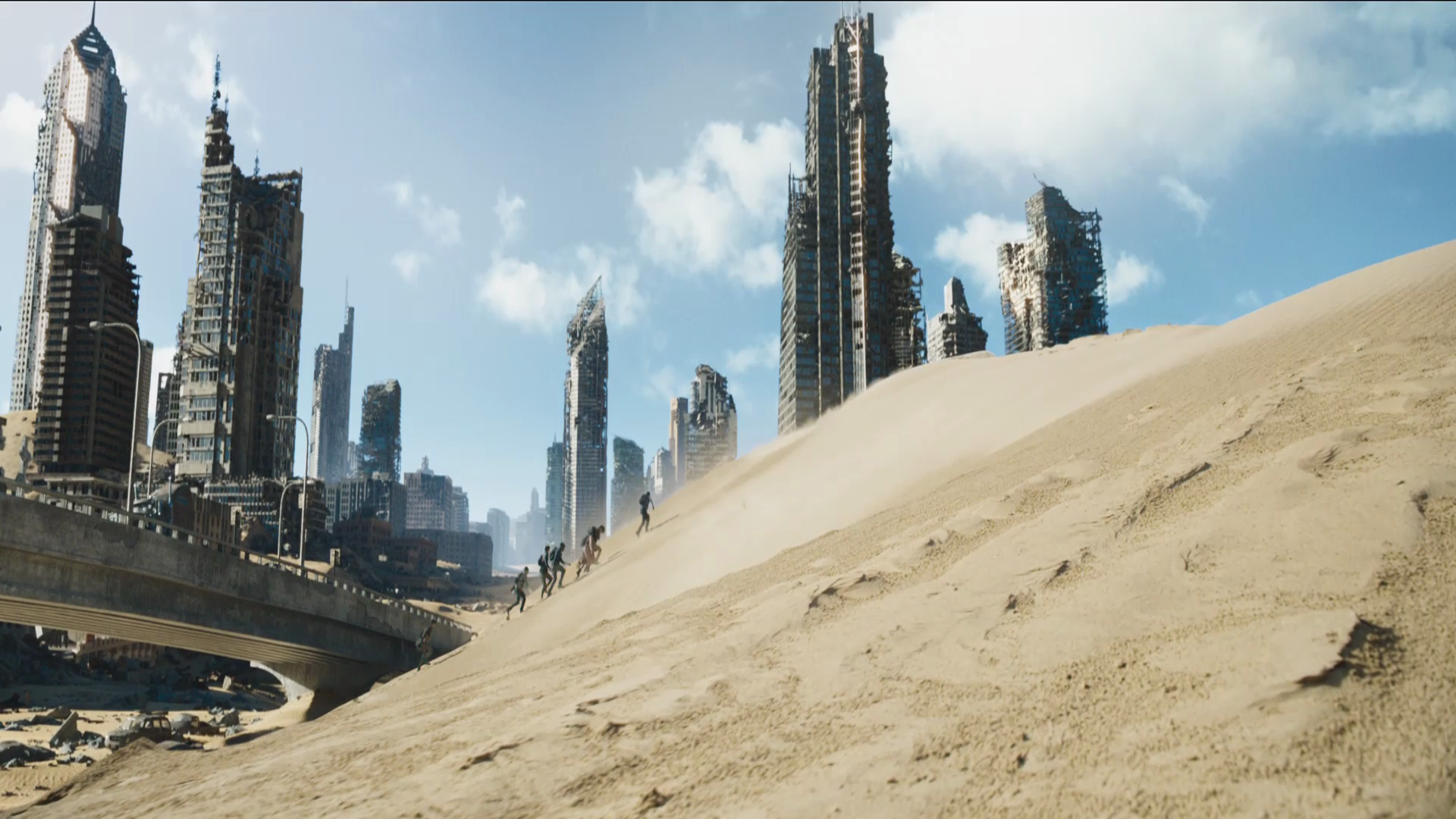 Maze Runner: The Scorch Trials, Official Trailer [HD]