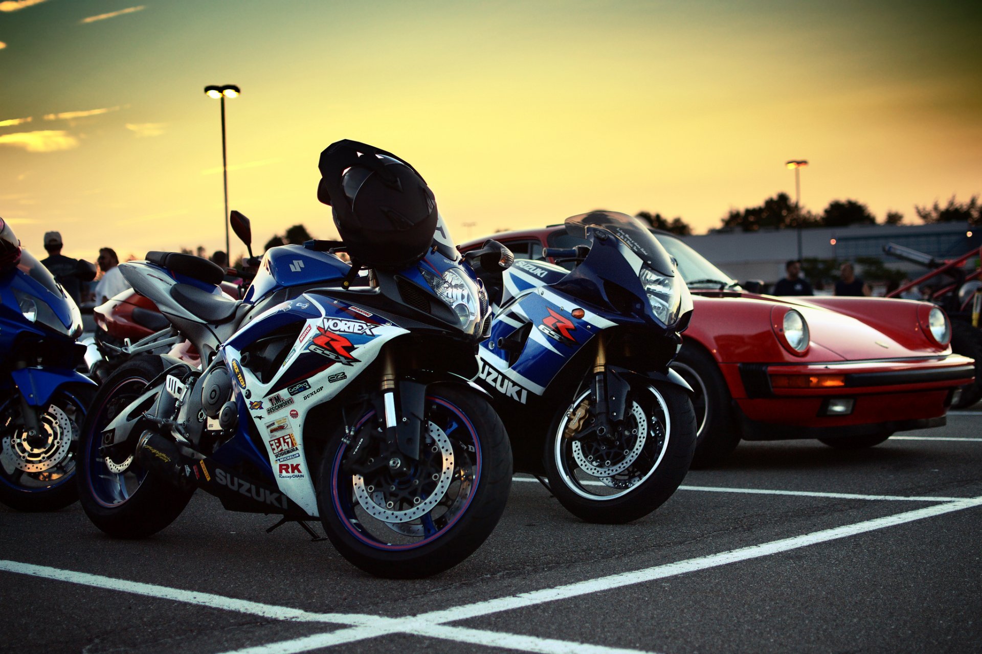 Download Vehicle Suzuki HD Wallpaper
