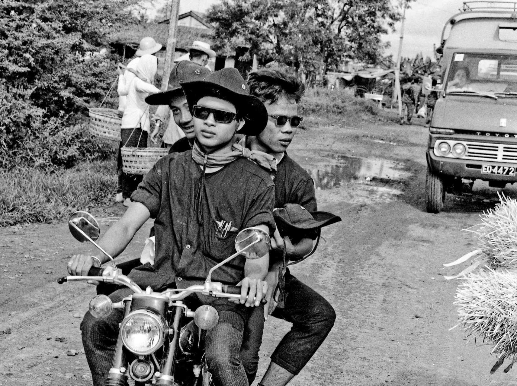  photo My tho 1968 - 3 cowboy Vietnam_zpsccxdqhmt.jpg