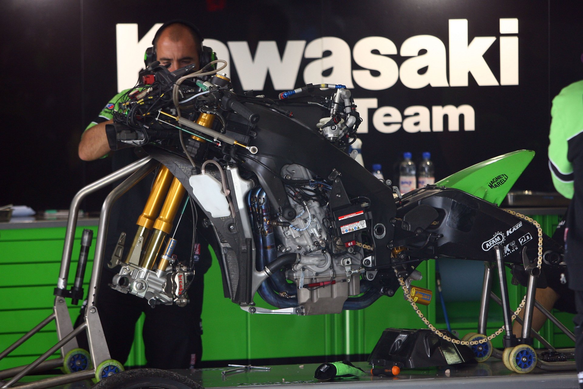 Download Vehicle Kawasaki HD Wallpaper