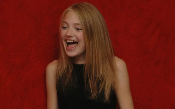 Celebrity Dakota Fanning HD Desktop Wallpaper | Background Image