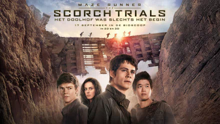 High-definition wallpaper for Maze Runner: The Scorch Trials, featuring Ki Hong Lee, Dylan O'Brien, Thomas Brodie-Sangster, and Kaya Scodelario against a dramatic backdrop.