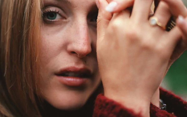 Celebrity Gillian Anderson HD Desktop Wallpaper | Background Image