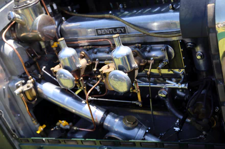 vehicle Bentley HD Desktop Wallpaper | Background Image