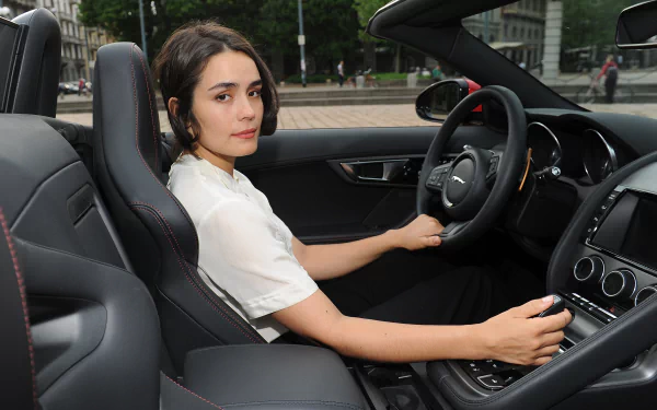 American actress Celebrity Shannyn Sossamon HD Desktop Wallpaper | Background Image