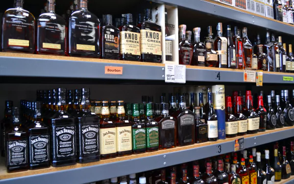 alcohol shop shelf bottle whisky food liquor HD Desktop Wallpaper | Background Image