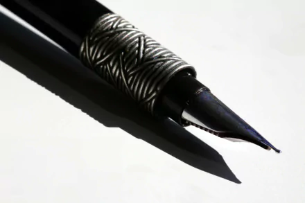 man made pen HD Desktop Wallpaper | Background Image