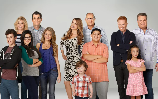TV Show Modern Family HD Desktop Wallpaper | Background Image
