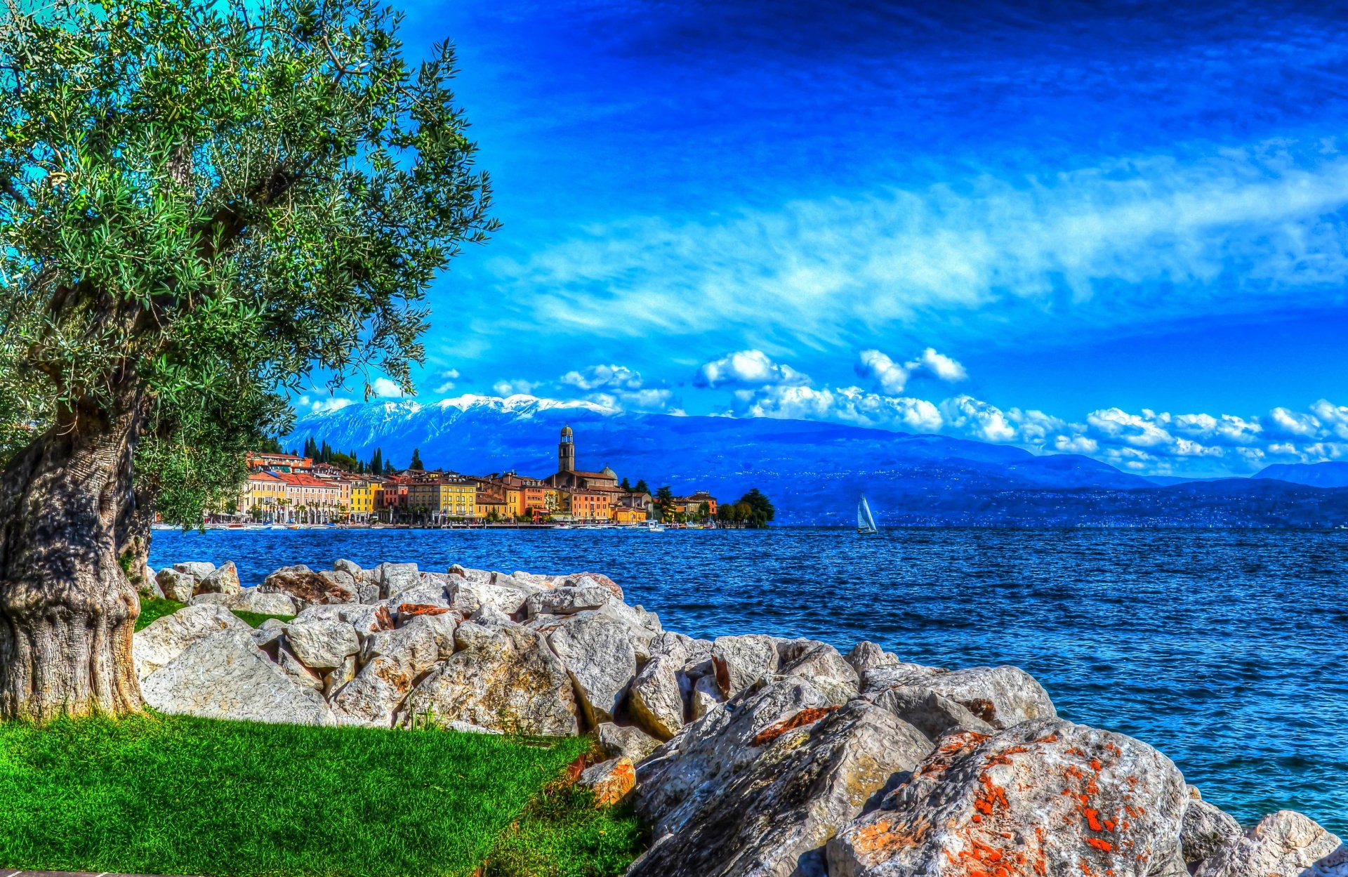 Download HDR Italy Sorrento Tree Sea Ocean Coastline Man Made Village HD Wallpaper