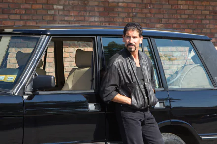 Brad (The Wolf Of Wall Street) Jon Bernthal movie The Wolf of Wall Street HD Desktop Wallpaper | Background Image