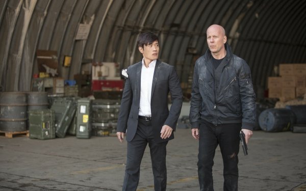 Movie RED 2 Bruce Willis Frank Moses Lee Byung-hun Han Cho Bai HD Wallpaper | Background Image