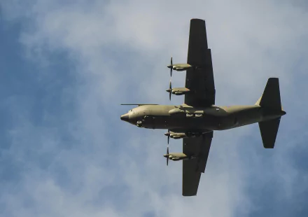 transport aircraft aircraft military Lockheed Martin C-130J Super Hercules HD Desktop Wallpaper | Background Image