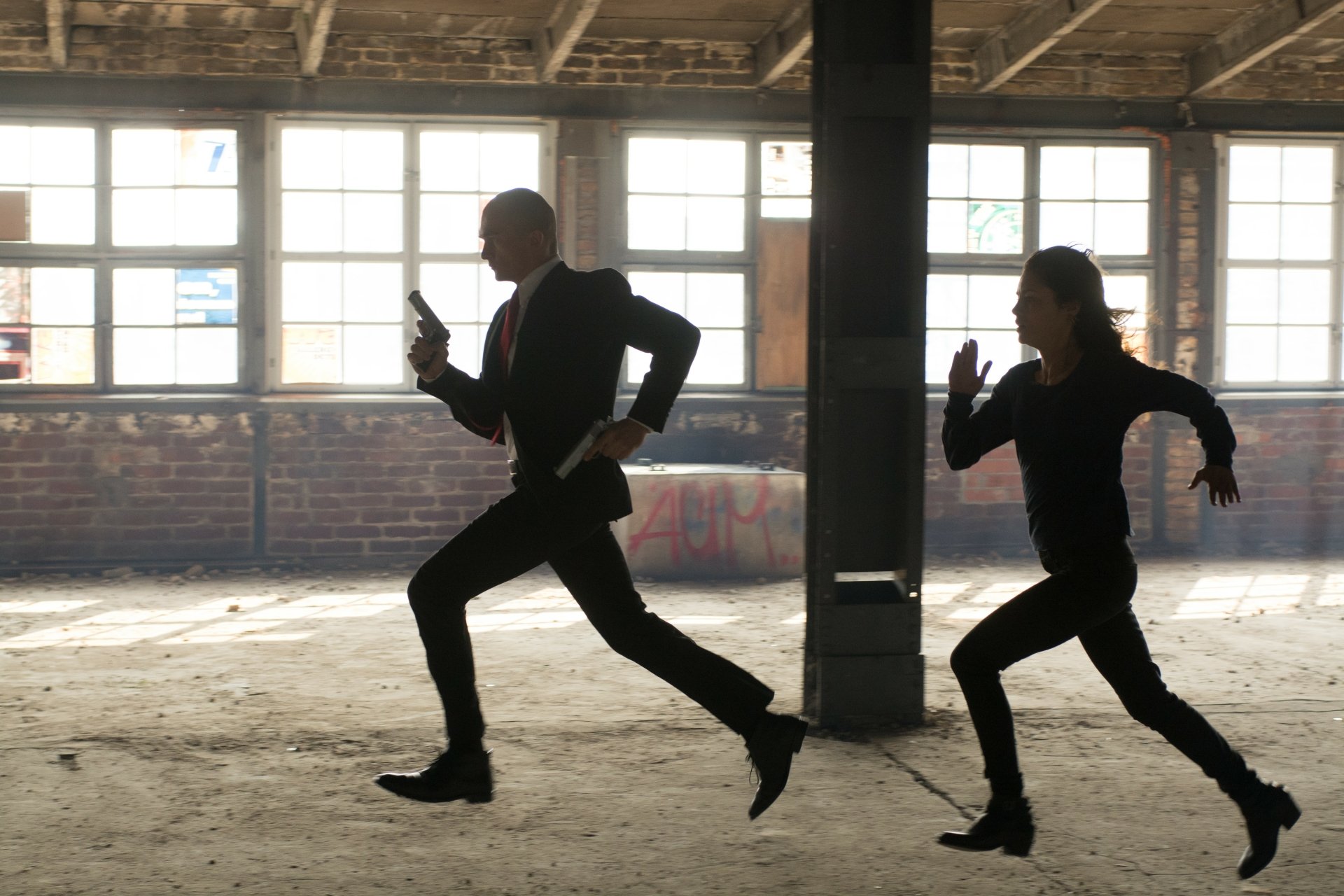 Download Katia (Hitman: Agent 47) Hannah Ware Agent 47 Rupert Friend Movie Hitman: Agent 47 4k Ultra HD Wallpaper