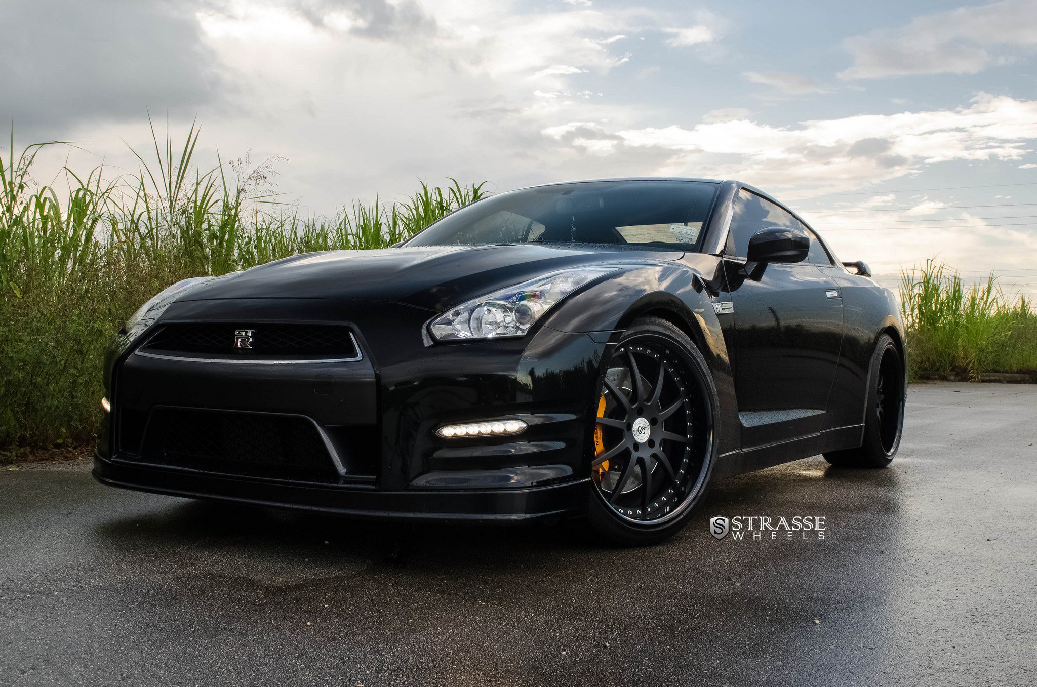 Download Black Car Nissan Vehicle Nissan GT-R HD Wallpaper