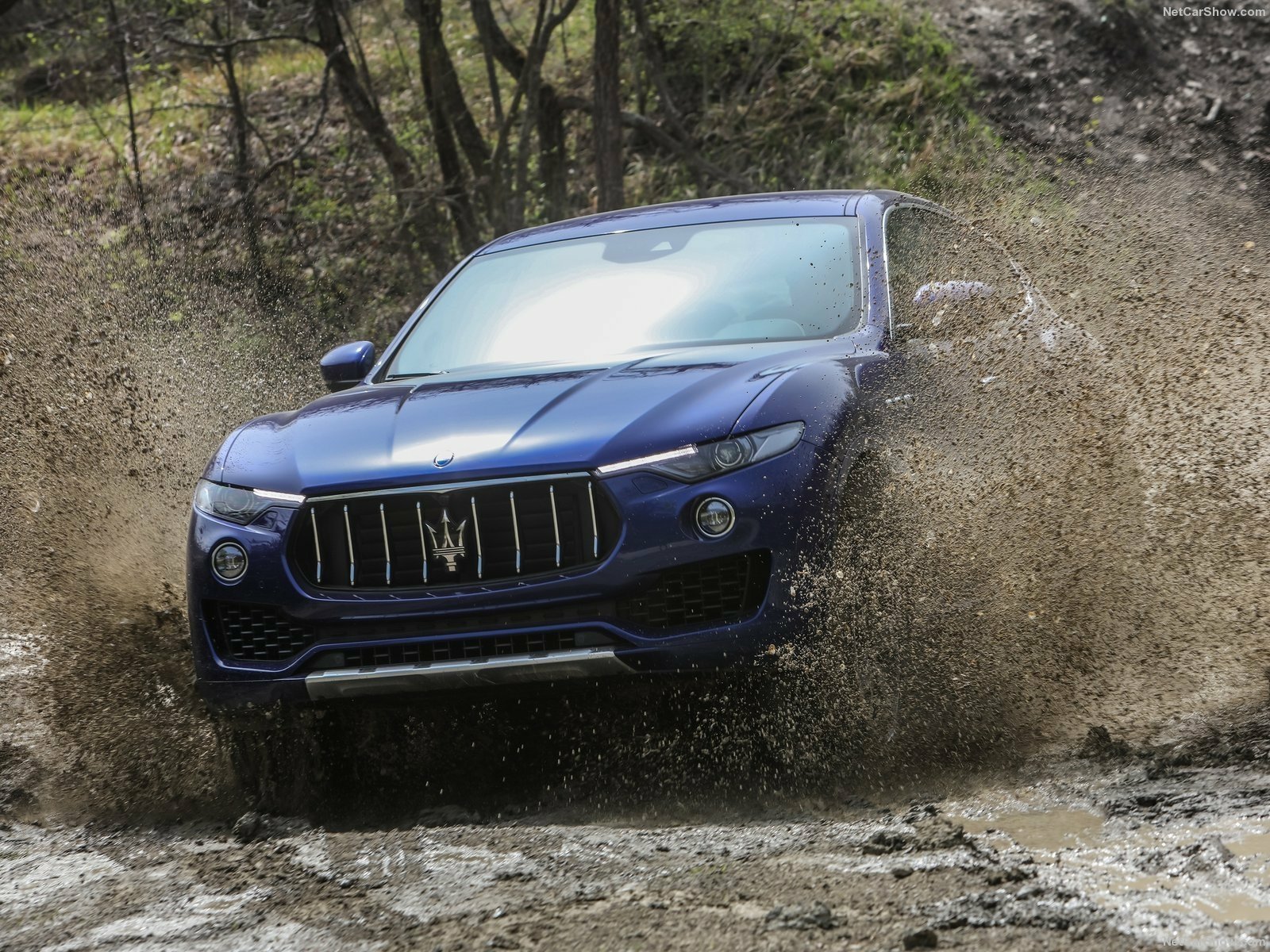 Download Maserati Vehicle Maserati Levante Wallpaper