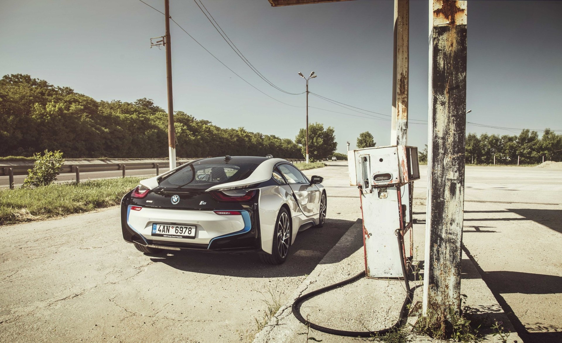 BMW i8 1920