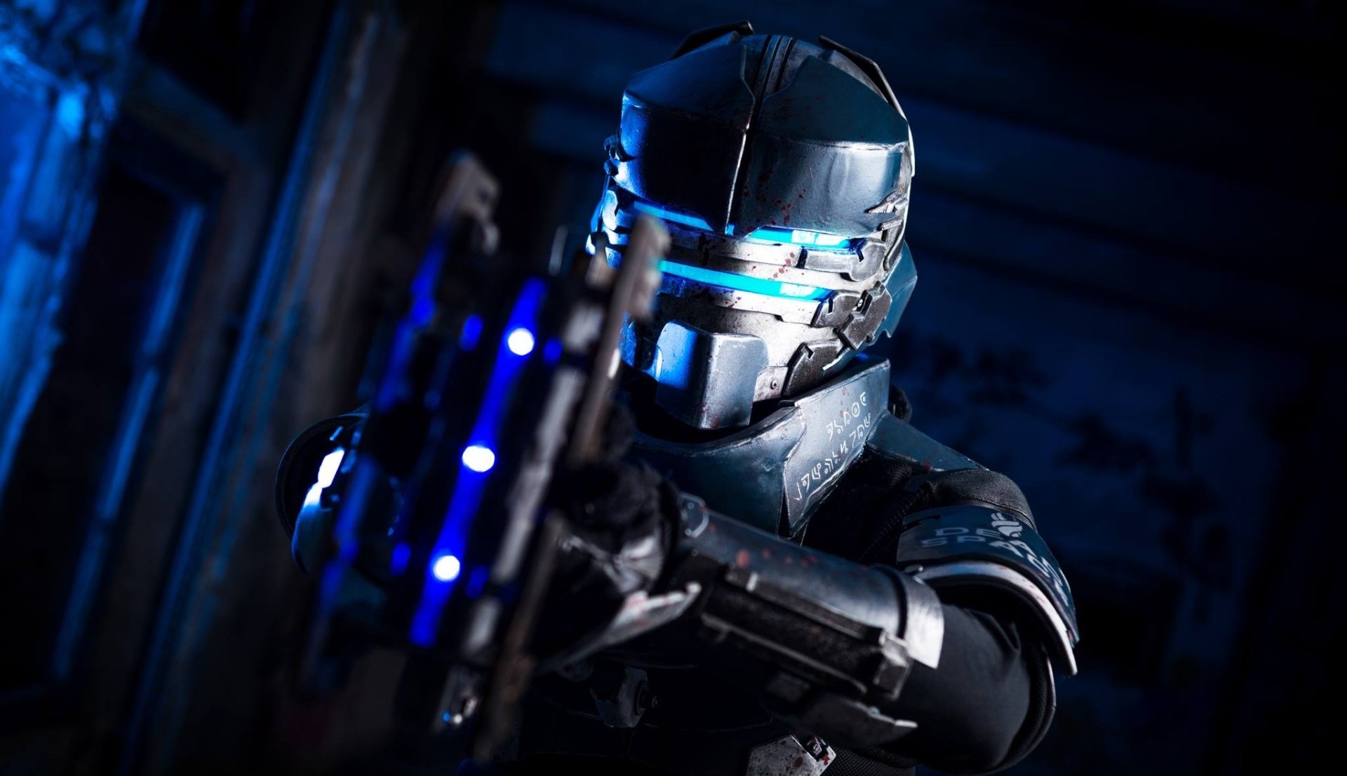 Download Isaac Clarke Dead Space Man Cosplay HD Wallpaper by tarrer