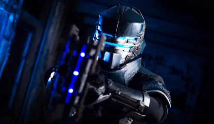 HD PC desktop wallpaper featuring a man in Isaac Clarke cosplay from Dead Space, showcasing detailed futuristic armor and glowing blue visor in a dark, sci-fi setting.