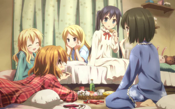 Anime scene from KINMOZA! featuring five girls in pajamas enjoying snacks and conversation in a cozy room, rendered in vibrant 4K Ultra HD quality for PC desktop wallpaper.